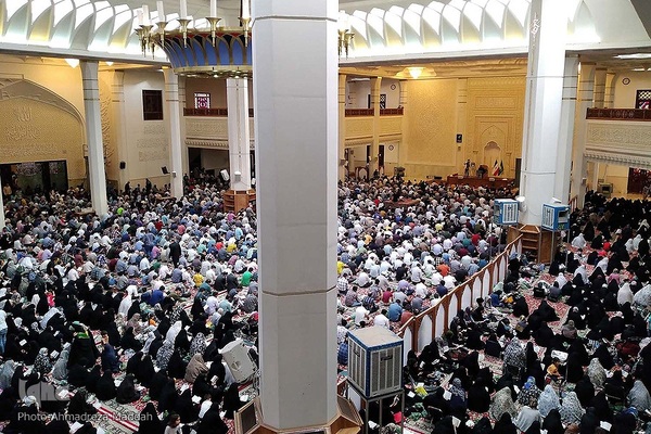 مراسم قرائت دعای پرفیض عرفه در حرم مطهر حضرت شاهچراغ(ع) شیراز