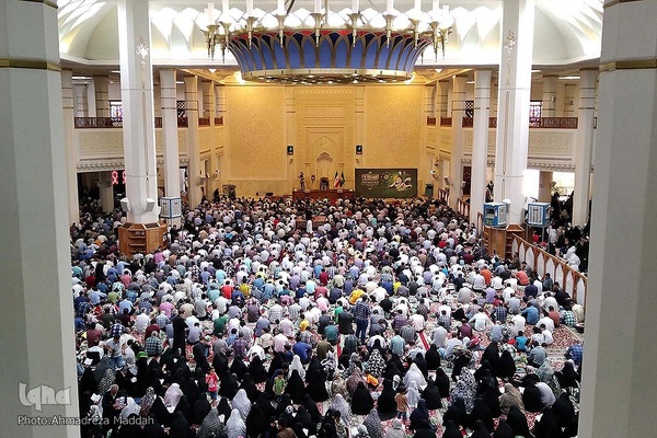 مراسم قرائت دعای پرفیض عرفه در حرم مطهر حضرت شاهچراغ(ع) شیراز