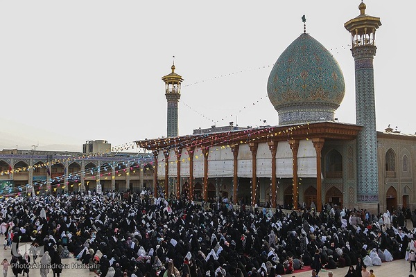 مراسم قرائت دعای پرفیض عرفه در حرم مطهر حضرت شاهچراغ(ع) شیراز