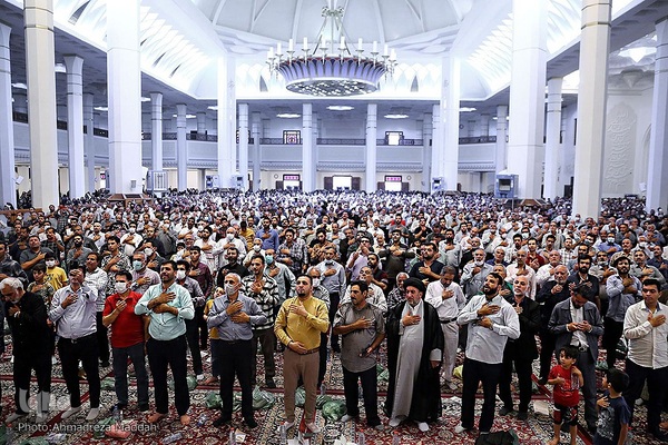 مراسم قرائت دعای پرفیض عرفه در حرم مطهر حضرت شاهچراغ(ع) شیراز