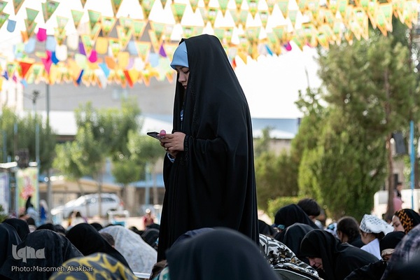 مراسم قرائت دعای پرفیض عرفه در امامزاده طاهر(ع) کرج