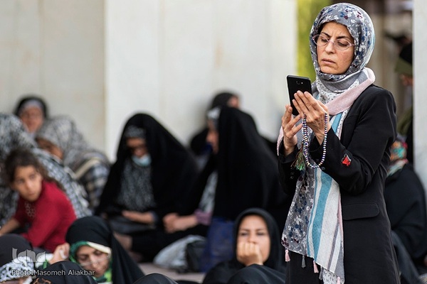 مراسم قرائت دعای پرفیض عرفه در امامزاده طاهر(ع) کرج