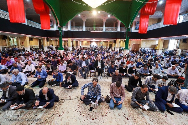 دعای عرفه در حسینیه اعظم زنجان