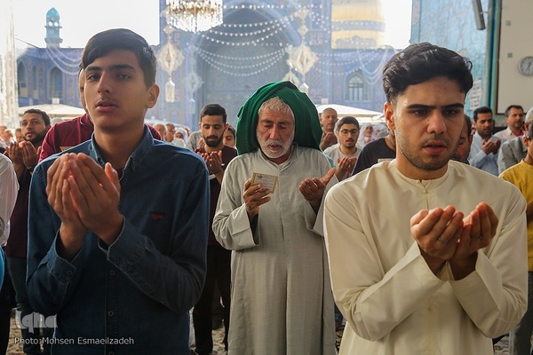 نماز عید قربان در حرم مطهر رضوی