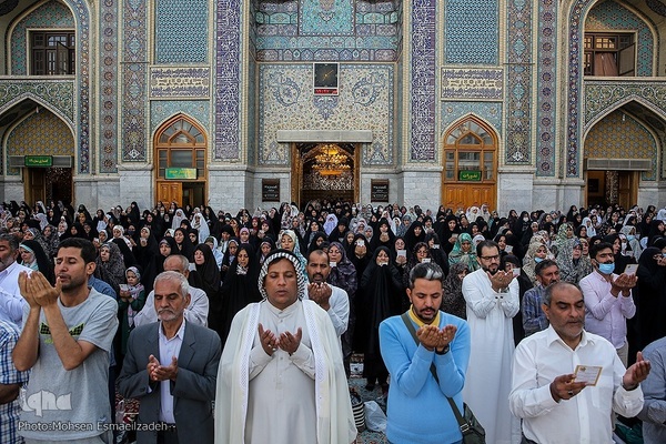 نماز عید قربان در حرم مطهر رضوی