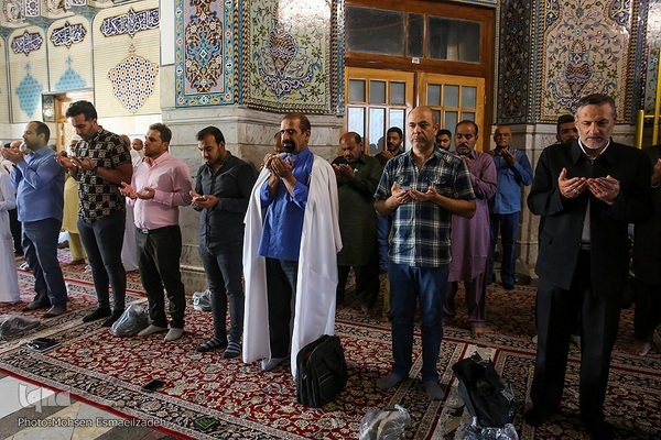 نماز عید قربان در حرم مطهر رضوی