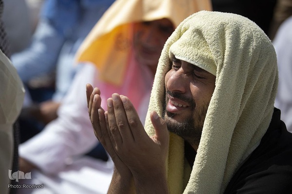 مراسم دعای عرفه در آستان عباسی