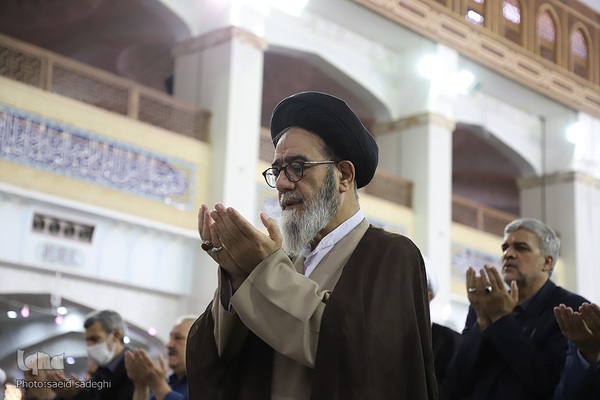 اقامه نماز عید قربان در تبریز‎‎