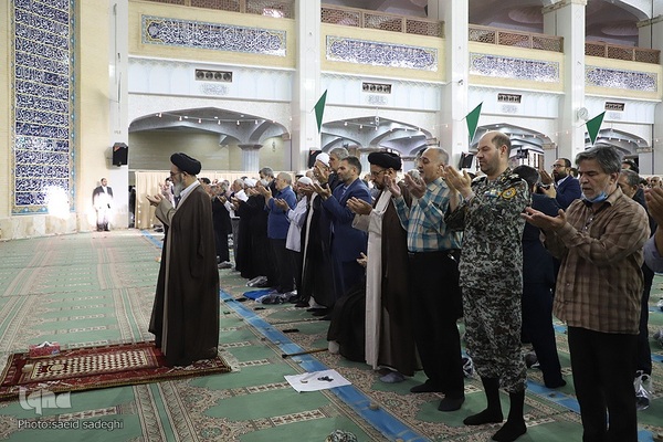 اقامه نماز عید قربان در تبریز‎‎