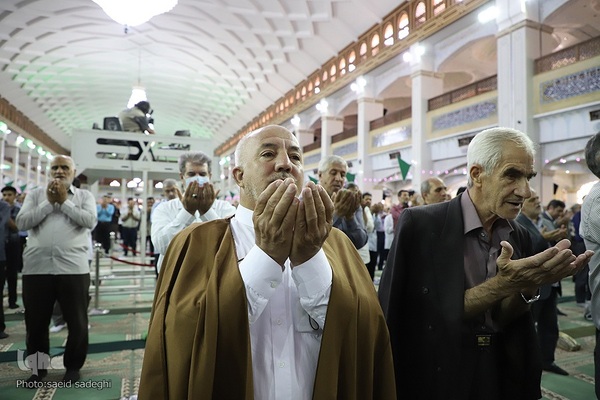 اقامه نماز عید قربان در تبریز‎‎