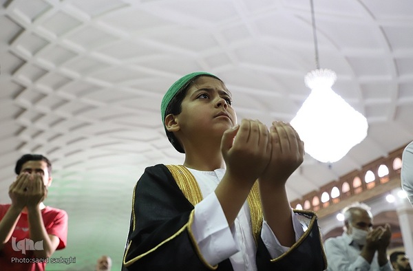 اقامه نماز عید قربان در تبریز‎‎