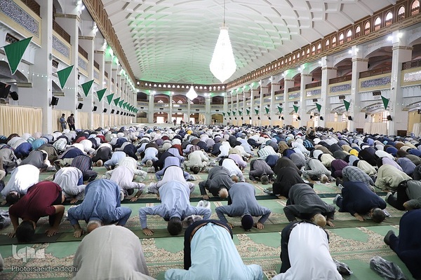 اقامه نماز عید قربان در تبریز‎‎