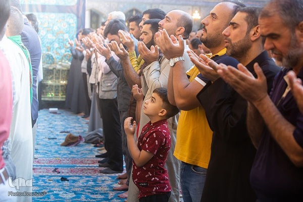 اقامه نماز عید قربان در آستان عباسی