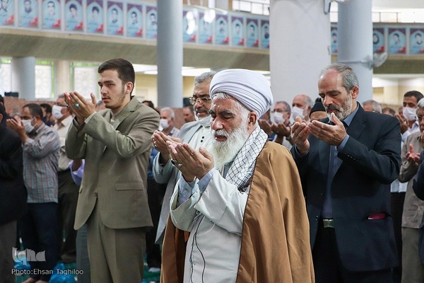  اقامه نماز عید سعید قربان در مصلی خاتم الانبیاء (ص) شهر زنجان