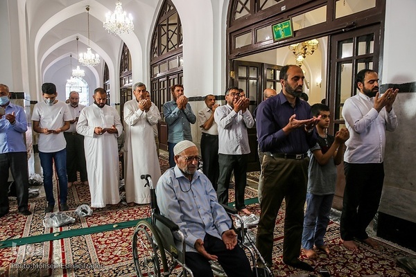  اقامه نماز عید سعید قربان در حرم مطهر رضوی در مشهد مقدس