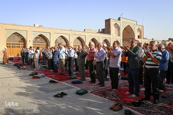 اقامه نماز عید سعید قربان در مسجدالنبی(ص) قزوین