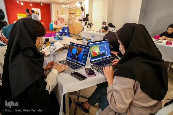 کارگاه تصویرسازی مادری از دیار آفتاب