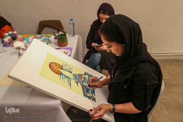 کارگاه تصویرسازی مادری از دیار آفتاب