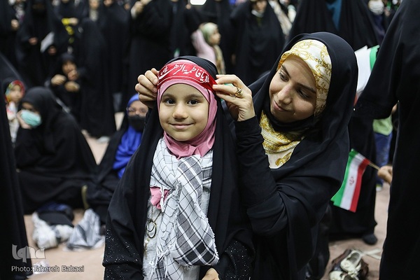 جشن بزرگ دختران انقلاب