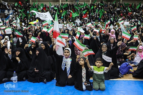 جشن بزرگ دختران انقلاب