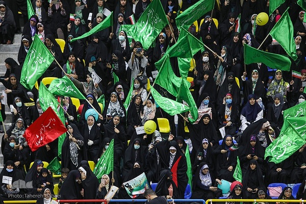 جشن بزرگ دختران انقلاب