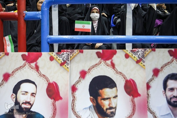 جشن بزرگ دختران انقلاب