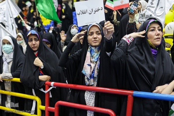 جشن بزرگ دختران انقلاب