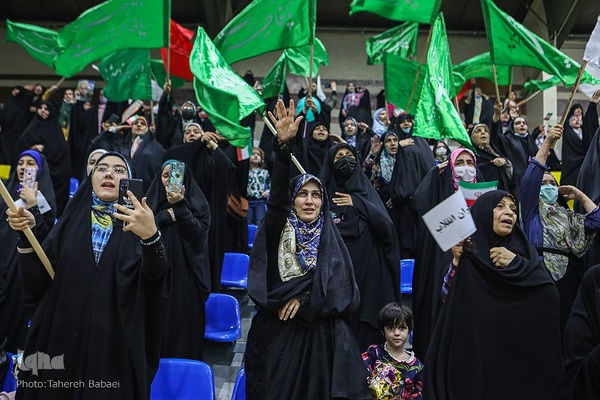 جشن بزرگ دختران انقلاب