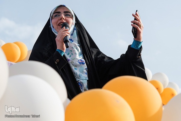 جشن خانوادگی عفاف و حجاب در میدان امام خمینی (ره) اصفهان