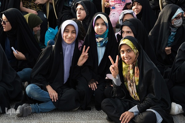 جشن خانوادگی عفاف و حجاب در میدان امام خمینی (ره) اصفهان