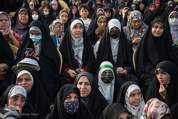 جشن خانوادگی عفاف و حجاب در میدان امام خمینی (ره) اصفهان