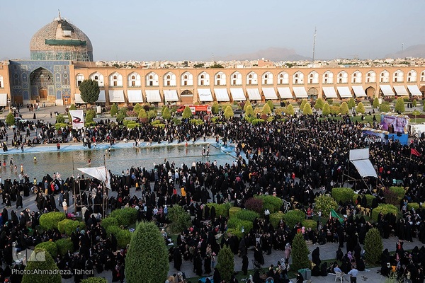 جشن خانوادگی عفاف و حجاب در میدان امام خمینی (ره) اصفهان