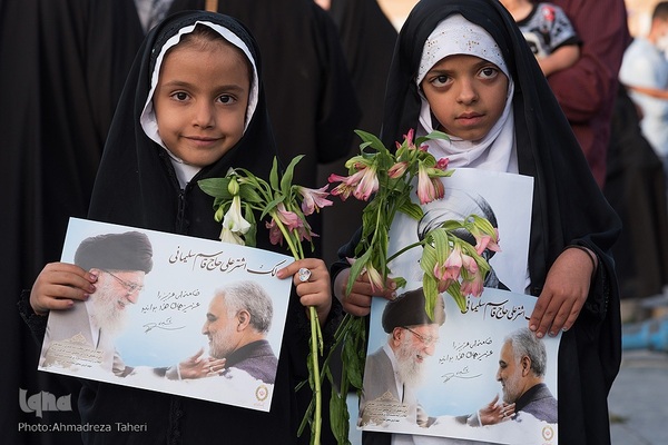 جشن خانوادگی عفاف و حجاب در میدان امام خمینی (ره) اصفهان