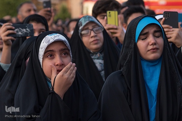 جشن خانوادگی عفاف و حجاب در میدان امام خمینی (ره) اصفهان