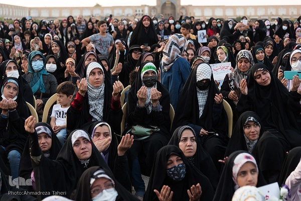جشن خانوادگی عفاف و حجاب در میدان امام خمینی (ره) اصفهان