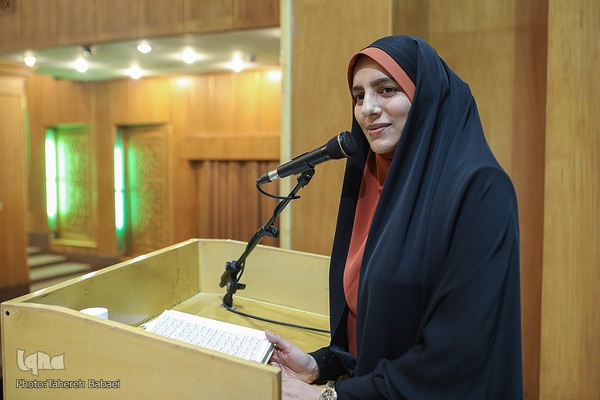 برگزاری محفل قرآنی ویژه بانوان در تالار شیخ صدوق(ره)