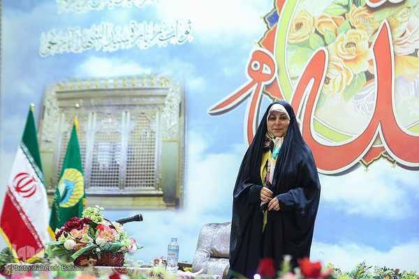 برگزاری محفل قرآنی ویژه بانوان در تالار شیخ صدوق(ره)