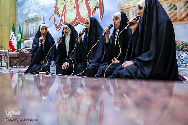 برگزاری محفل قرآنی ویژه بانوان در تالار شیخ صدوق(ره)