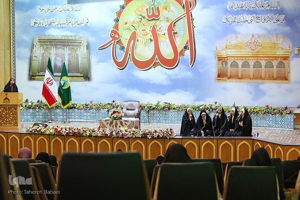 برگزاری محفل قرآنی ویژه بانوان در تالار شیخ صدوق(ره)