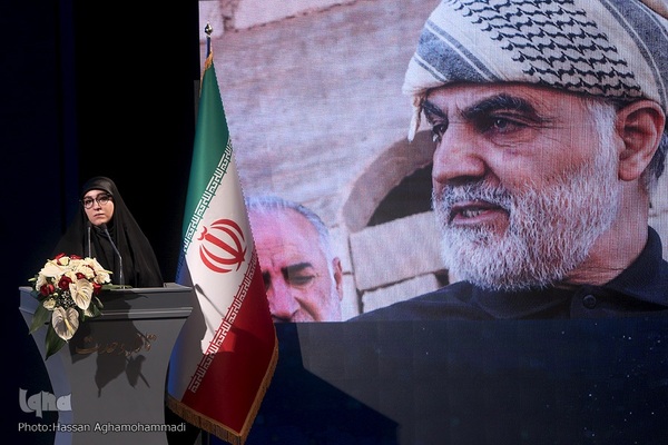 فاطمه سلیمانی فرزند شهید سلیمانی 