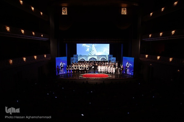 آیین اختتامیه اولین جشنواره ملی و بین‌المللی سرود فجر