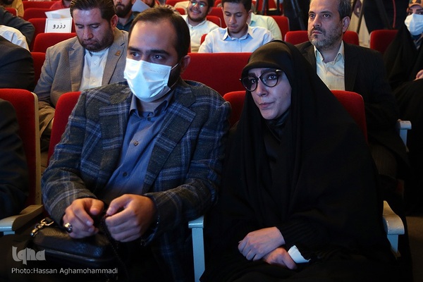 حضور فاطمه سلیمانی، فرزند سردار شهید سلیمانی در مراسم