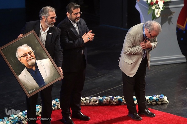 آیین اختتامیه اولین جشنواره ملی و بین‌المللی سرود فجر