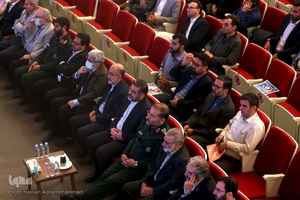 آیین اختتامیه اولین جشنواره ملی و بین‌المللی سرود فجر