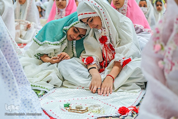 جشن تکلیف دختران دهه نودی در شیراز‎‎