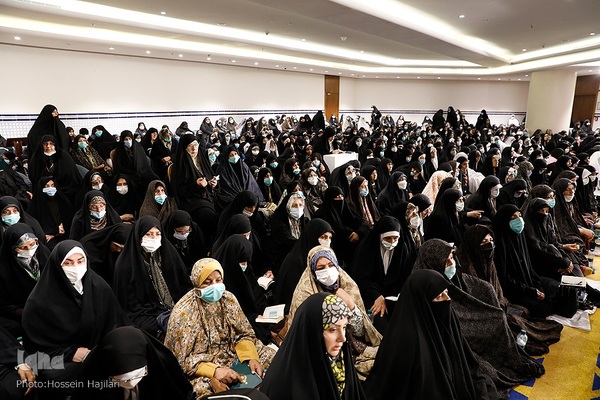 برگزاری مراسم دعای کمیل برای حجاج