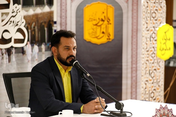 برگزاری مراسم دعای کمیل برای حجاج