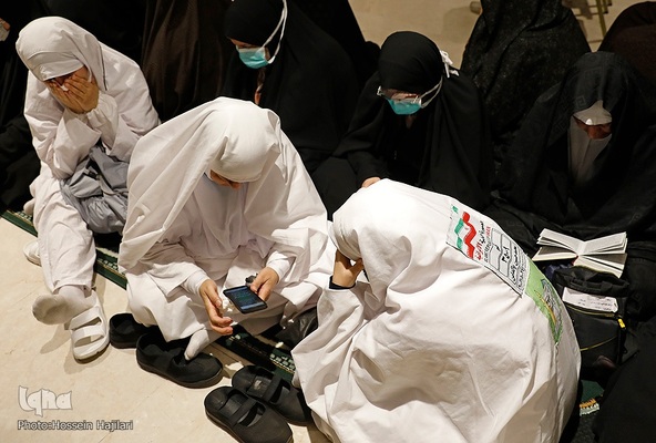 برگزاری مراسم دعای کمیل برای حجاج