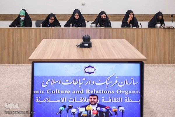 کنفرانس خبری دهمین اجلاس رایزنان فرهنگی ایران در خارج از کشور