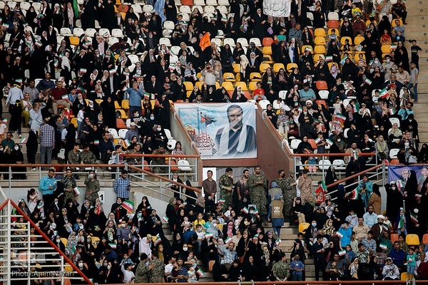 مراسم همخوانی سرود «سلام فرمانده» در ورزشگاه شهدای فولاد اهواز